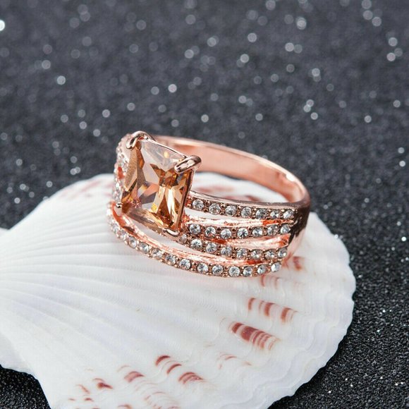 NWOT Rose Gold Morganite Ring - Picture 11 of 14